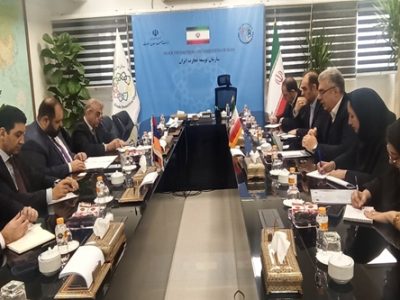 به گزارش برداشت اقتصادی به نقل از روابط‌عمومی سازمان توسعه تجارت ایران، محمد علی دهقان دهنوی؛ با معاون وزیر اقتصاد ارمنستان و سفیر ارمنستان در ایران دیدار و گفت و گو کرد.