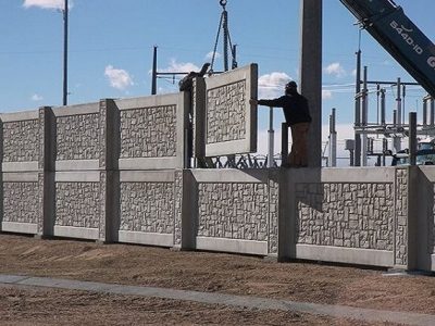 به گزارش برداشت اقتصادی به نقل ازدانشگاه صنعتی امیرکبیر، علیرضا رهایی در نشست کاربرد هوش مصنوعی در مسائل مهندسی به فعالیت‌های این دانشگاه در حوزه هوش مصنوعی اشاره کرد و گفت: ما برنامه گسترده‌ای در رابطه با استفاده از هوش مصنوعی در زمینه نیازهای بخش‌های مهندسی و تولیدی داریم و در همین زمینه، موافقت‌نامه‌ای نیز در گذشته مبادله شده است.