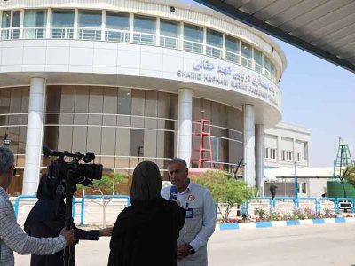 به گزارش برداشت اقتصادی، حمیدرضا محمدحسینی تختی روز پنجشنبه 23 اسفندماه 1403 در آیین آغاز به کار طرح تسهیل خدمات سفرهای دریایی نوروز 1404 در بندر شهید حقانی بندرعباس با بیان این مطلب گفت: فروش بلیط دوطرفه از مرکز استان هرمزگان (مبداء بندر شهید حقانی به بندر شهیده فاطمه نیک جزیره هرمز و شهید ذاکری قشم) انجام می‌شود.