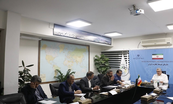 به گزارش برداشت اقتصادی به نقل از روابط عمومی سازمان توسعه تجارت ایران، نشست حمایت مالی از صادرات با حضور محمدعلی دهقان دهنوی رئیس کل سازمان توسعه تجارت ایران، سید علی امامی مدیر کل دفتر آماد و پشتیبانی تجاری و جمعی از نمایندگان بانک‌ها ، صندوق ضمانت صادرات و صندوق توسعه ملی برگزار شد.