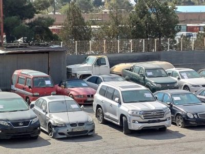 به گزارش برداشت اقتصادی به نقل از تسنیم، با ابلاغ و اعمال تعرفه 100 درصدی برای واردات خودروهای کارکرده برای سال 1404، آینده این بازار با چالش‌های جدی مواجه شده است.