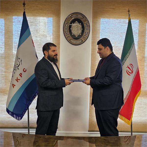 به گزارش برداشت اقتصادی به نقل از روابط عمومی و امور بین‌الملل پتروشیمی امیرکبیر، طی حکمی از سوی عباس کشوری مدیرعامل و نایب‌رئیس هیأت‌مدیره شرکت سرمایه‌گذاری توسعه سرمایه رفاه، «حسام خوشبین‌فر» به‌عنوان سرپرست شرکت پتروشیمی امیرکبیر منصوب شد.