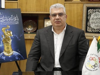 به گزارش برداشت اقتصادی: محمدعلی دهقان دهنوی در گفت‌وگو با خبرنگار سازمان توسعه تجارت ایران، اعطای مشوق‌های صادراتی را یکی از برنامه‌های مهم سازمان توسعه‌ تجارت ایران برای تقویت صادرات غیرنفتی اعلام کرد و افزود: در سال‌های گذشته، بودجه‌ قابل توجهی در حوزه مشوق‌های صادراتی اختصاص داده می‌شد و دامنه آن گسترده‌ بود، اما از ابتدای دهه ۹۰ به این طرف به دلیل کسری بودجه، حمایت‌ها در این بخش تقلیل پیدا کرد؛ با این حال، تلاش کردیم همین بودجه محدود را به شکل هدفمند برای توسعه صادرات تخصیص دهیم.