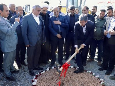 به گزارش برداشت اقتصادی: در آیین افتتاح یکی از این طرح‌ها، اکبر پولادی تعبیر جالبی درباره نحوه فعالیت استاندار اصفهان به کار برد و گفت: «جمالی‌نژاد با اقدامات شبانه‌روزی خود خواب را از چشمان مدیران ربوده است!»