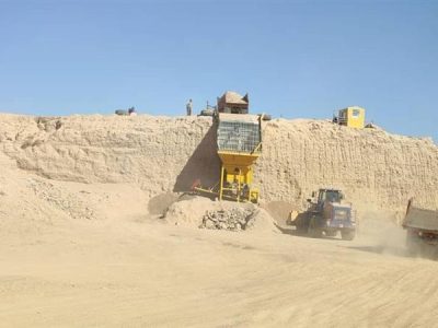 به گزارش برداشت اقتصادی: بومی‌سازی دستگاه سپراتور در شرکت پویش معادن ذوب‌آهن اصفهان به منظور پیش‌فرآوری سنگ‌آهن و نصب 2 دستگاه آن در معدن ققنوس شماره 1 با عملکرد مطلوب، محور مصاحبه خبرنگار ما با قدیرعلی شفیع‌زاده مدیرعامل شرکت پویش معادن ذوب‌آهن اصفهان است که در ادامه می‌خوانید.