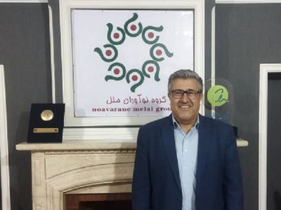 به گزارش برداشت اقتصادی: در چنین شرایطی، پیشنهاد ناصر عظیمی بنیان‌گذار سازمان «نوآوران ملل»، برای احیای اخلاق به‌عنوان مبنای نوآوری و توسعه، پاسخی ضروری به یک نیاز جهانی است. او نه تنها از اخلاق سخن می‌گوید، بلکه آن را در بطن راه‌حل‌هایی چون ورزش، هنر و نوآوری جاری می‌سازد.